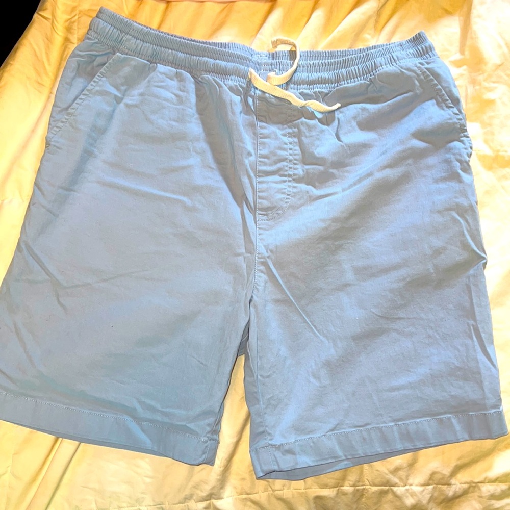 Chubbies 7” inseam drawstring shorts - light blue stretchy fabric